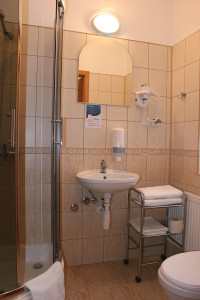 Hotel Perła Bieszczadów*** - łazienka w Domu Wczasowym